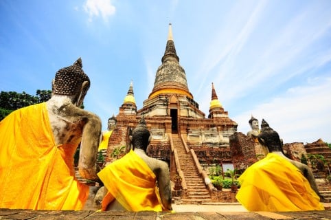 ฝันเห็นเจดีย์ สีทองใหญ่ เลขเด็ด
